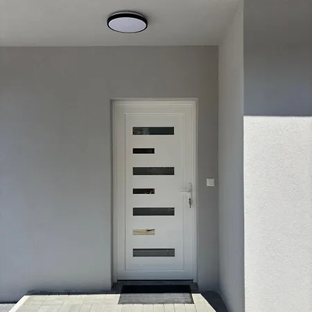 Hillside Roza - Private Pool 莫斯塔尔