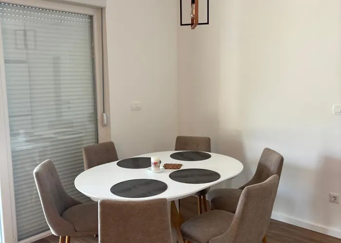 Nyaraló Hillside Roza - Private Pool *